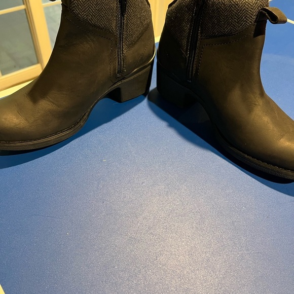 Merrell Chateau II Mid Pull Waterproof Boots Black J000886 Womans 9 - Picture 8 of 9